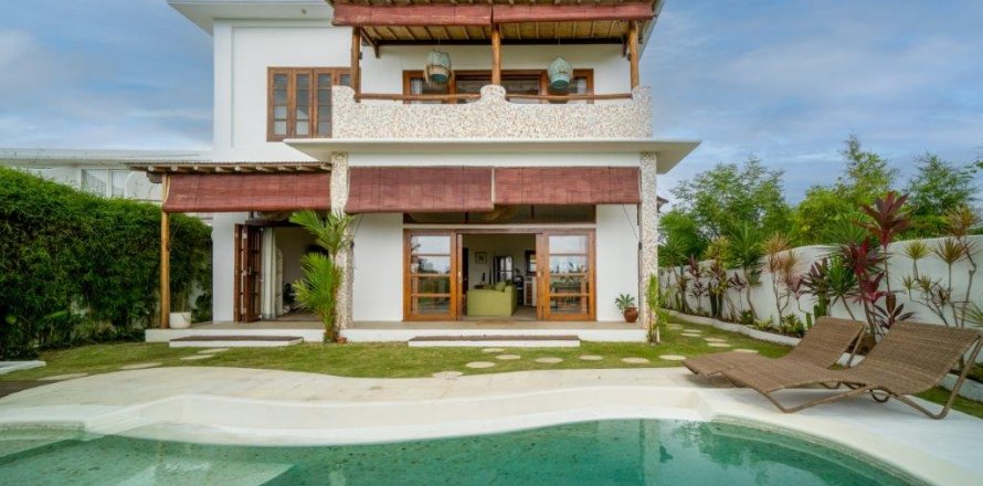 Вилла с 2 спальнями в Пекату, Бадунг, (9371)