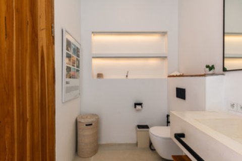 3 bedrooms Villa in Jimbaran, Badung,  (9374) 23