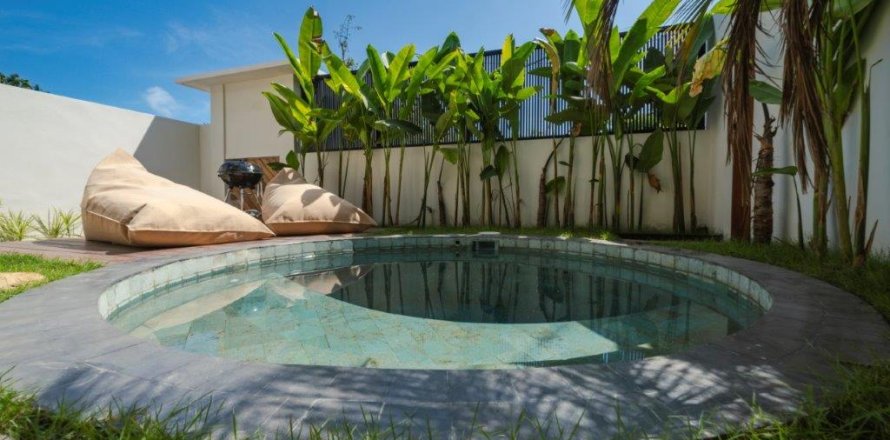 Вилла с 2 спальнями в Пекату, Бадунг,  (9372)