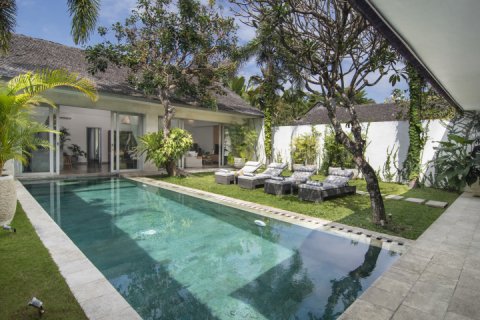 Vila 3 kamar tidur di Canggu, Badung, Bali (17212)