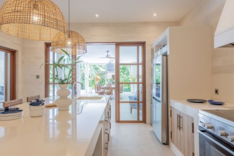 6 bedrooms Villa in Denpasar, Bali (4435) 24