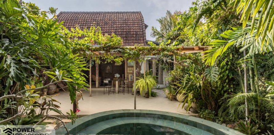 2 bedrooms Villa in Seminyak, Badung,  (9264)