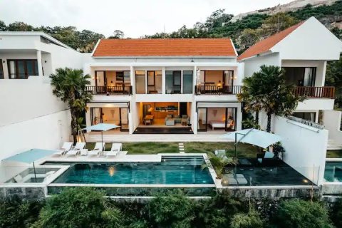 4 bedrooms Villa in Pecatu, Badung, Bali (15117)