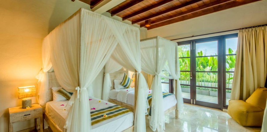 5 bedrooms Villa in Pecatu, Badung, Bali (15118)