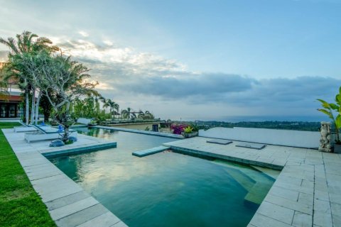 5 bedrooms Villa in Pecatu, Badung, Bali (15118) 2