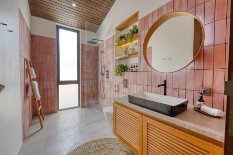 4 bedrooms House in Kerobokan, Badung, Bali (4512) 19