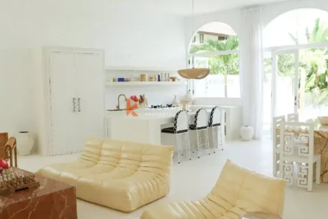 3 bedrooms Villa in Pererenan, Mengwi, Badung, Bali (12939) 11
