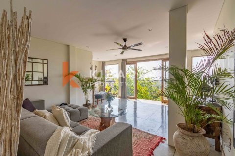 Вилла с 3 спальнями в Кута, Бадунг, Бали (12607) 11