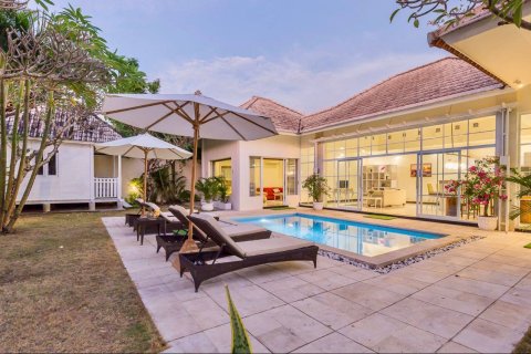 2 bedrooms Villa in Seminyak, Badung, Bali (15164)