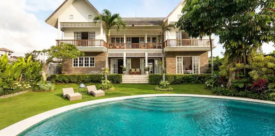 5 bedrooms Villa in Canggu, Badung, Bali (15201)