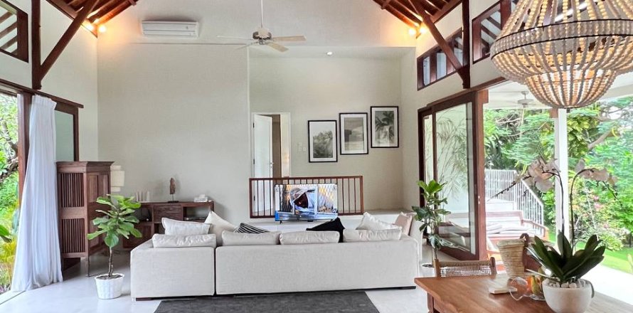 5 bedrooms Villa in Canggu, Badung, Bali (15203)