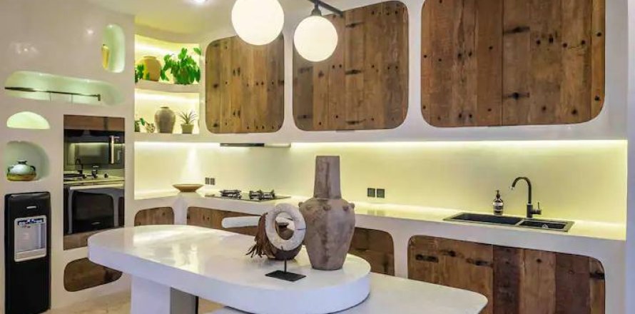 4 bedrooms Villa in Canggu, Badung, Bali (15206)