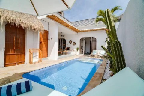 2 bedrooms Villa in Ungasan, Badung, Bali (14996)