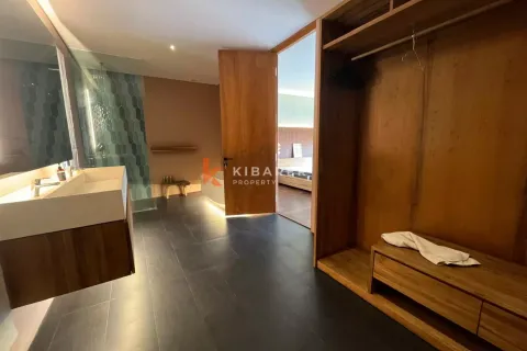 4 bedrooms Villa in Badung, Bali (13137) 26