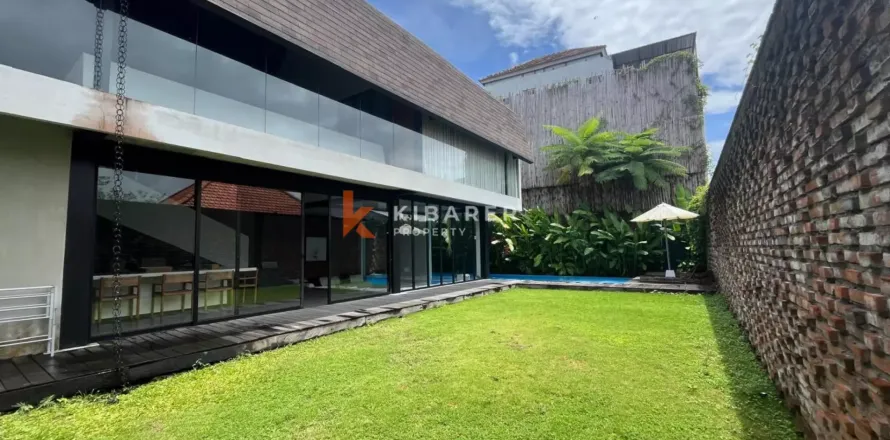 4 bedrooms Villa in Badung, Bali (13137)