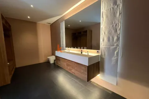 4 bedrooms Villa in Badung, Bali (13137) 28