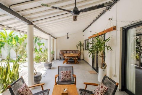 Вилла с 3 спальнями в Керобокан, Бадунг, (9781) 5