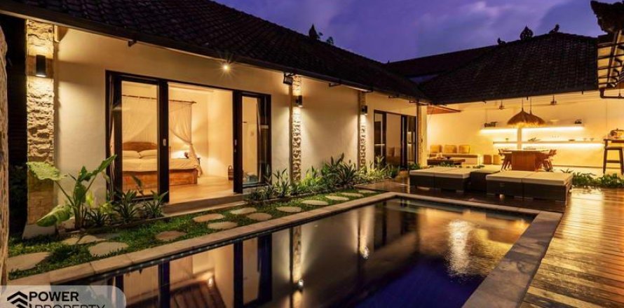 Вилла с 3 спальнями в Переренан, Менгви, Бадунг,  (9279)