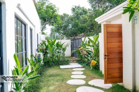 Вилла с 3 спальнями в Южная Кута, Бадунг,  (9276) 5