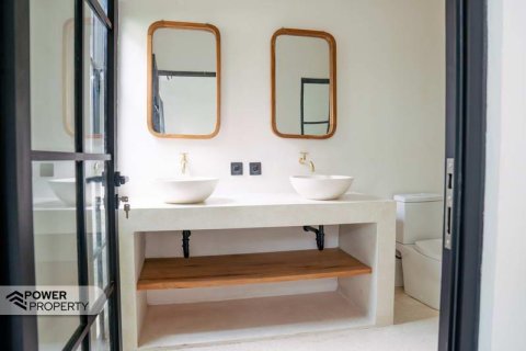 Вилла с 3 спальнями в Южная Кута, Бадунг,  (9276) 22