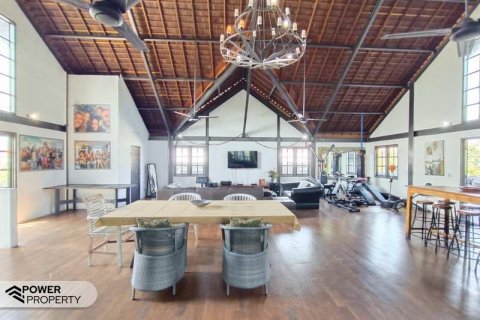 Вилла с 4 спальнями в Керобокан, Бадунг,  (9280) 19