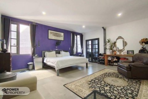 Вилла с 4 спальнями в Керобокан, Бадунг,  (9280) 28