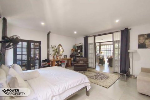 Вилла с 4 спальнями в Керобокан, Бадунг,  (9280) 26