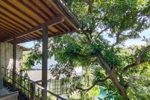 Вилла с 4 спальнями в Керобокан, Бадунг,  (9280) 22