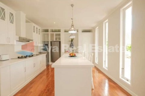 3 bedrooms Villa in Tibubeneng, Badung, Bali (2475) 5