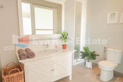 3 bedrooms Villa in Tibubeneng, Badung, Bali (2475) 17