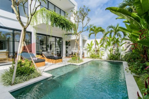 4 bedrooms Villa in Tibubeneng, Badung, Bali (2422) 2