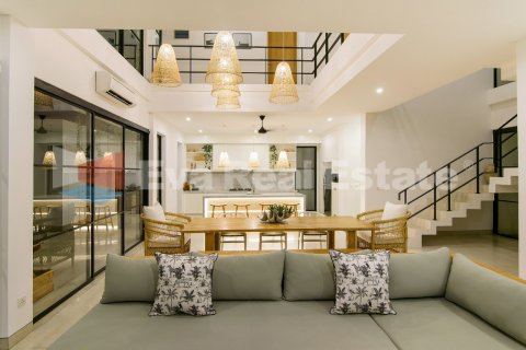 4 bedrooms Villa in Tibubeneng, Badung, Bali (2422) 7