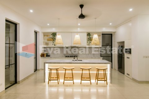 4 bedrooms Villa in Tibubeneng, Badung, Bali (2422) 9