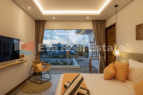 4 bedrooms Villa in Tibubeneng, Badung, Bali (2420) 8