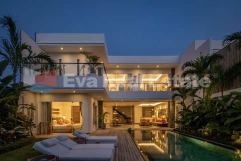 4 bedrooms Villa in Tibubeneng, Badung, Bali (2420) 15