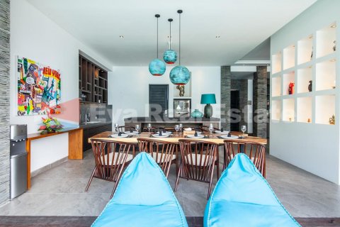 4 bedrooms Villa in Tibubeneng, Badung, Bali (2423) 11