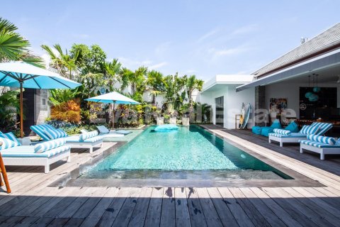 4 bedrooms Villa in Tibubeneng, Badung, Bali (2423)