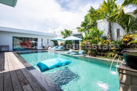 4 bedrooms Villa in Tibubeneng, Badung, Bali (2423) 17