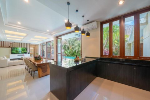 4 bedrooms Villa in Tampaksiring, Gianyar, Bali (13918) 10
