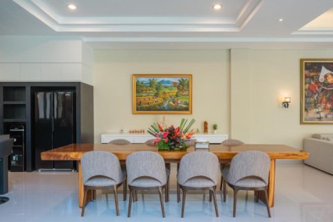 4 bedrooms Villa in Tampaksiring, Gianyar, Bali (13918) 9