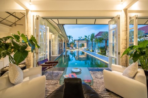 4 bedrooms Villa in South Denpasar, Denpasar, Bali (15752) 13