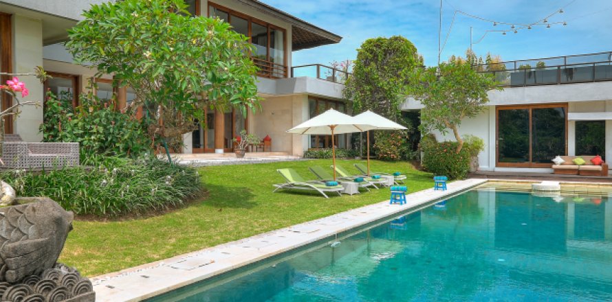4 bedrooms Villa in Jimbaran, Badung, Bali (1409)