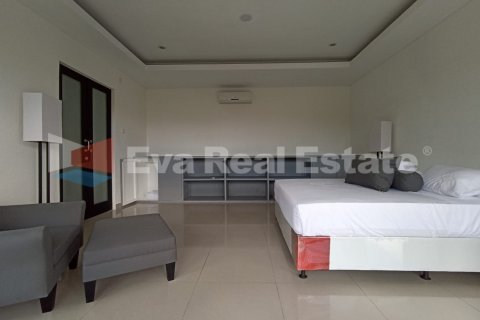 3 bedrooms Villa in Kerobokan, Badung, Bali (2410) 16