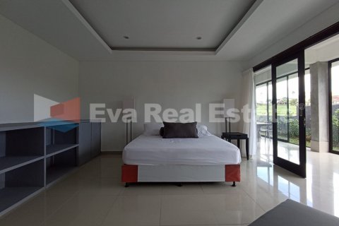 3 bedrooms Villa in Kerobokan, Badung, Bali (2410) 17