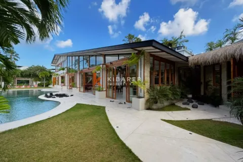 5 bedrooms Villa in Badung, Bali (17071) 8