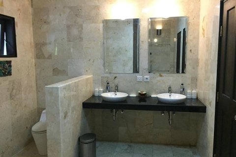 Вилла с 11 спальнями в Карангасем, (9874) 14