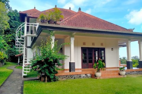 Вилла с 11 спальнями в Карангасем, (9874) 2