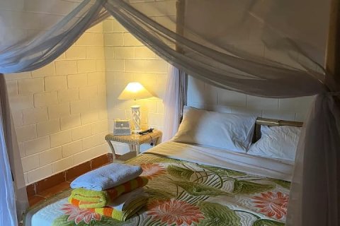 Вилла с 11 спальнями в Карангасем, (9874) 12