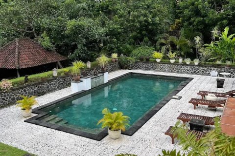 Вилла с 11 спальнями в Карангасем, (9874) 21