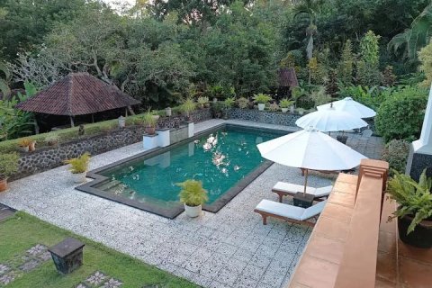 Вилла с 11 спальнями в Карангасем, (9874) 22